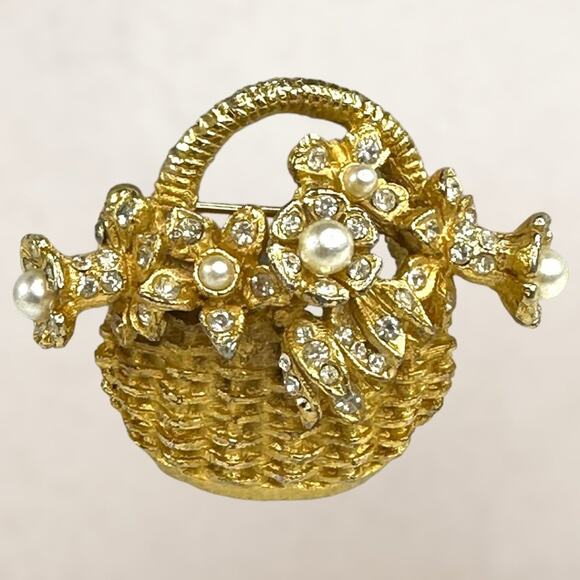 Hobe Jewelry - Vintage Signed Hobe Flower Basket Rhinestone & Faux Pearl Floral Basket Brooch